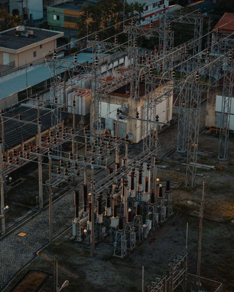 Commercial and industrial facility energy management