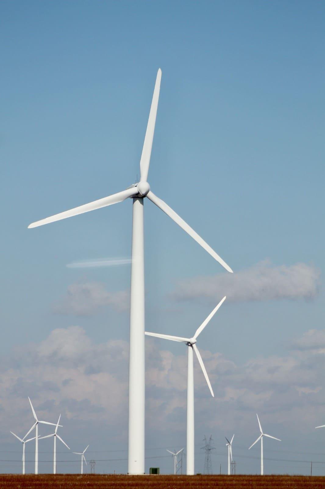 Multi-location commercial building portfolio energy management
